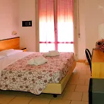 Levante Hotel 3*