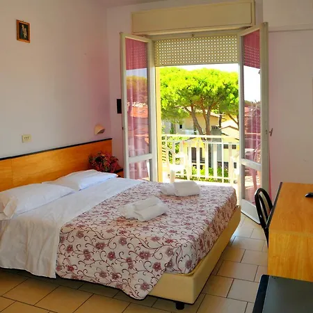 Levante Hotel