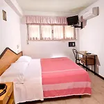 Levante Hotel