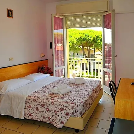 Levante Hotel 3*