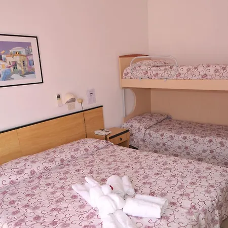 莱万特酒店 切尔维亚