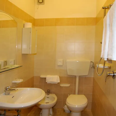 莱万特酒店 酒店 3*